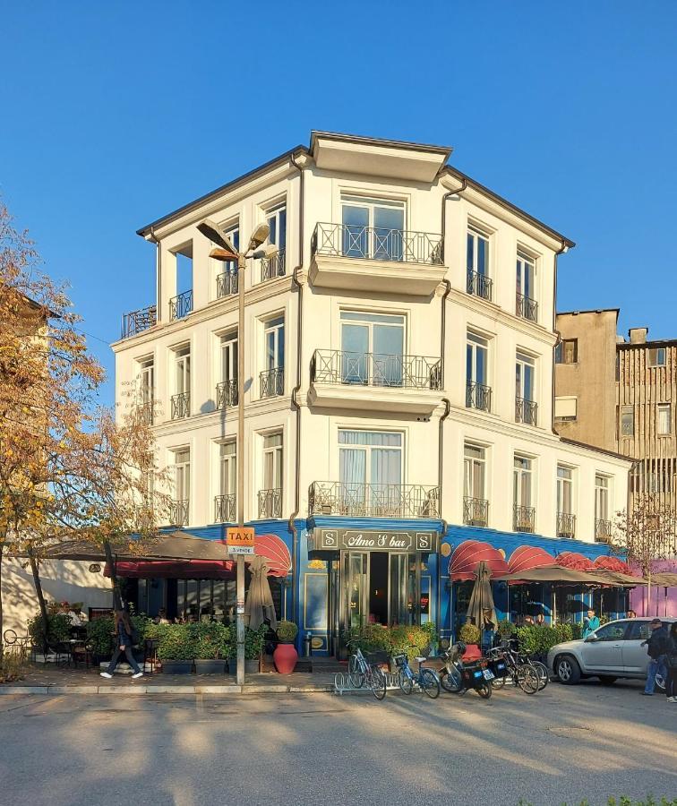 Amo'S Hotel Shkodër Exterior foto